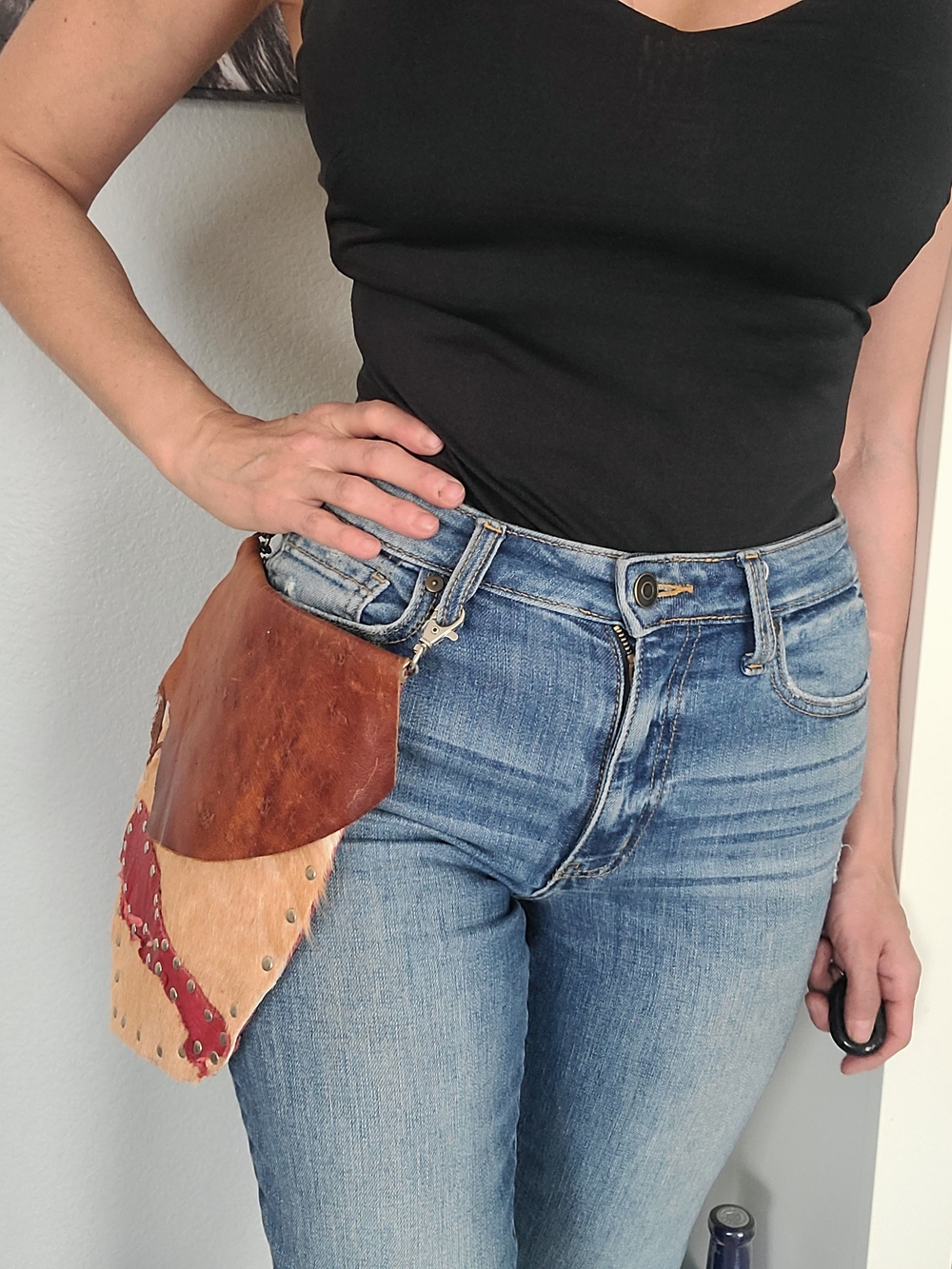 Leather Hip Pouch Belt with Spikes and Red Accent - Picture 6 of 9